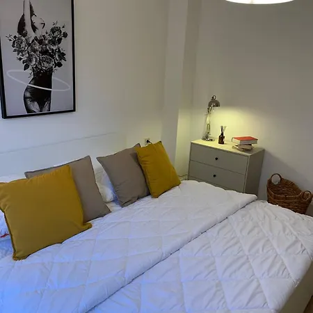 Mit Garten & Parkplaetzen