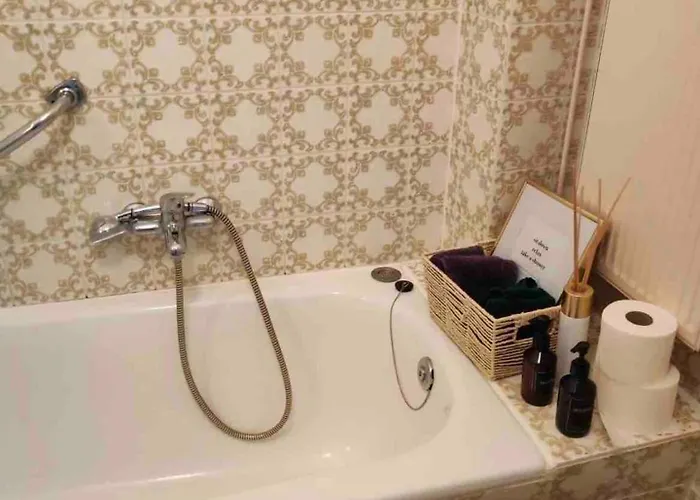 Apartment Mit Garten & Parkplaetzen